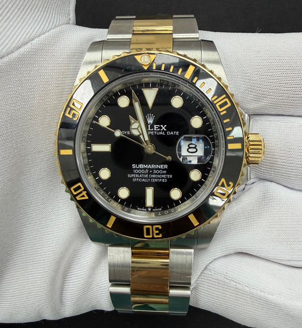 ROLEX SUBMARINER DATE 126613LN — view 2