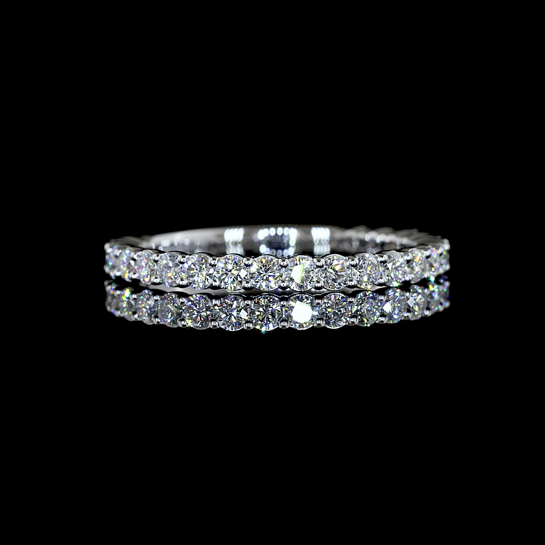 Laura Milman New York round diamond three-quarter band in white gold, 14K reference, view 1