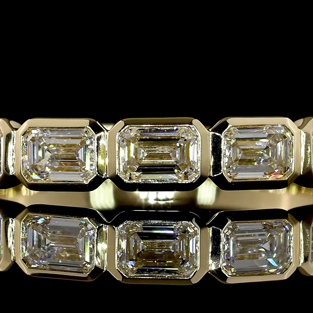 Laura Milman New York emerald diamond seven-stone band in yellow gold, 14K reference, view 2