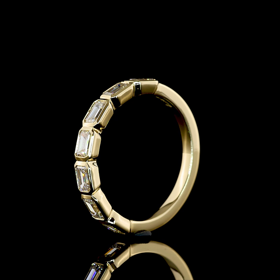 Laura Milman New York emerald diamond seven-stone band in yellow gold, 14K reference, view 4