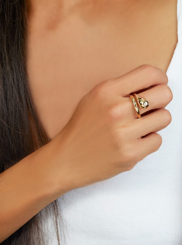Diamond Raindrop Ring in 14K Yellow Gold