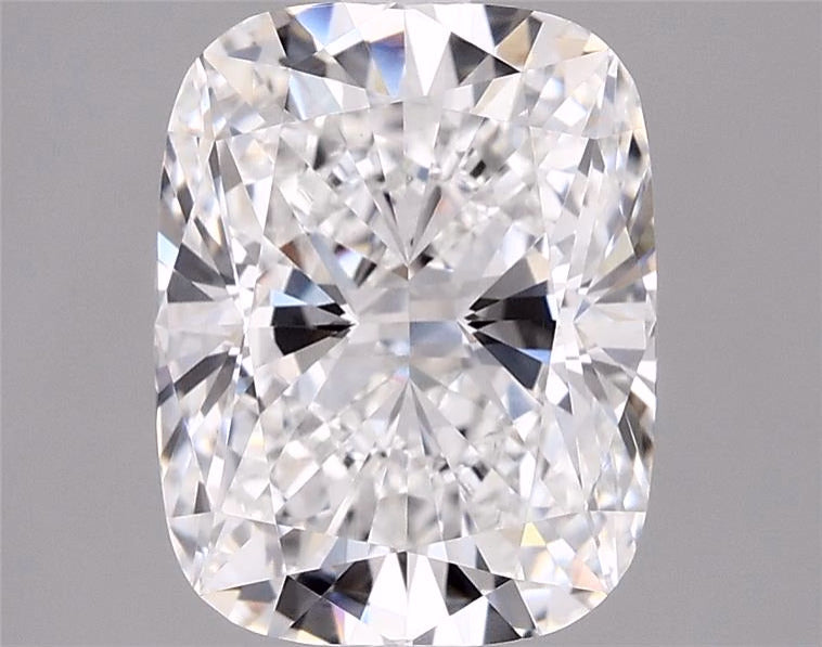 3.58ct Cushion, E VVS2 — IGI