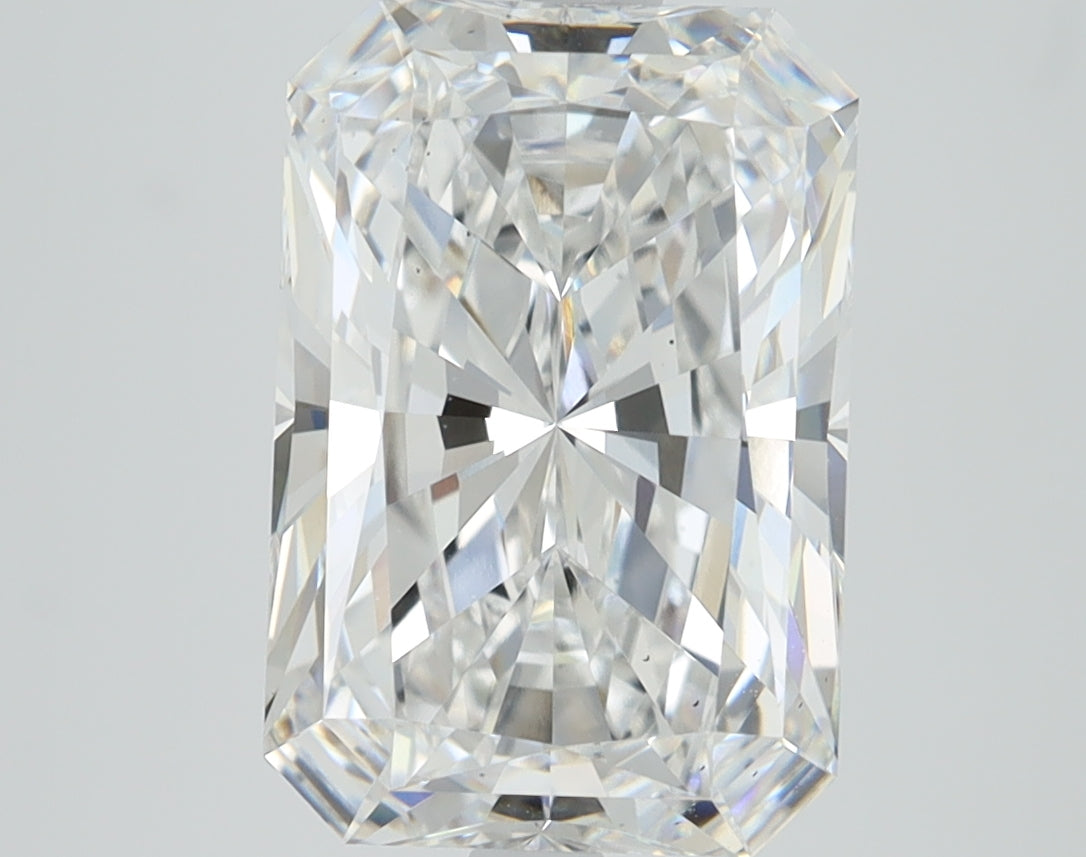 4.08ct Radiant Lab-Grown Diamond — D VS2, IGI Certified