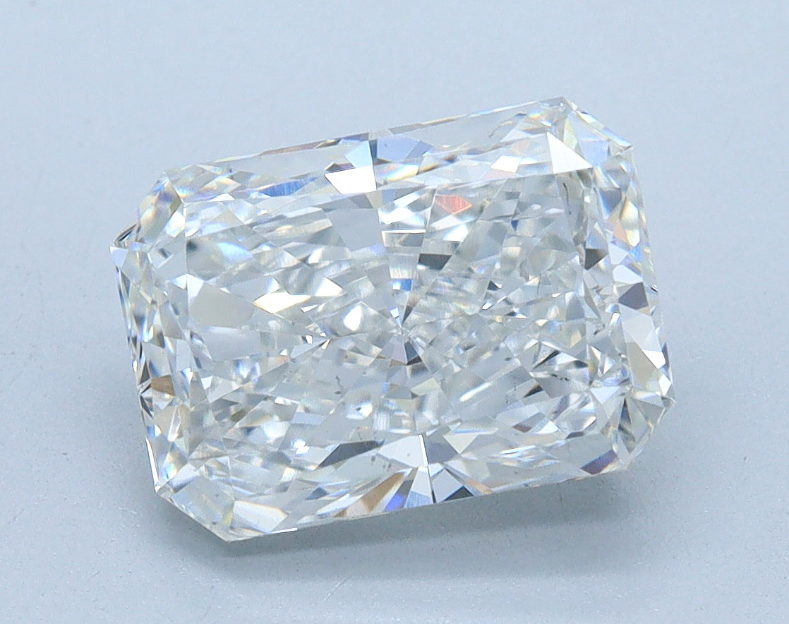 2.55ct Radiant, E VS2 — IGI