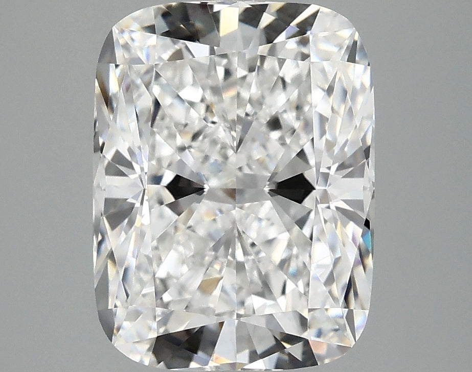 3.59ct Cushion, E VVS2 — IGI