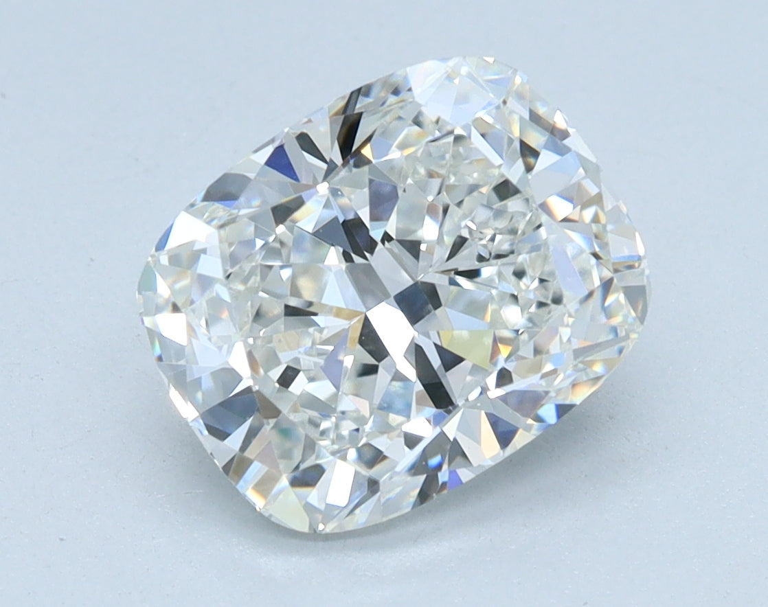2.31ct Cushion, E VVS2 — IGI