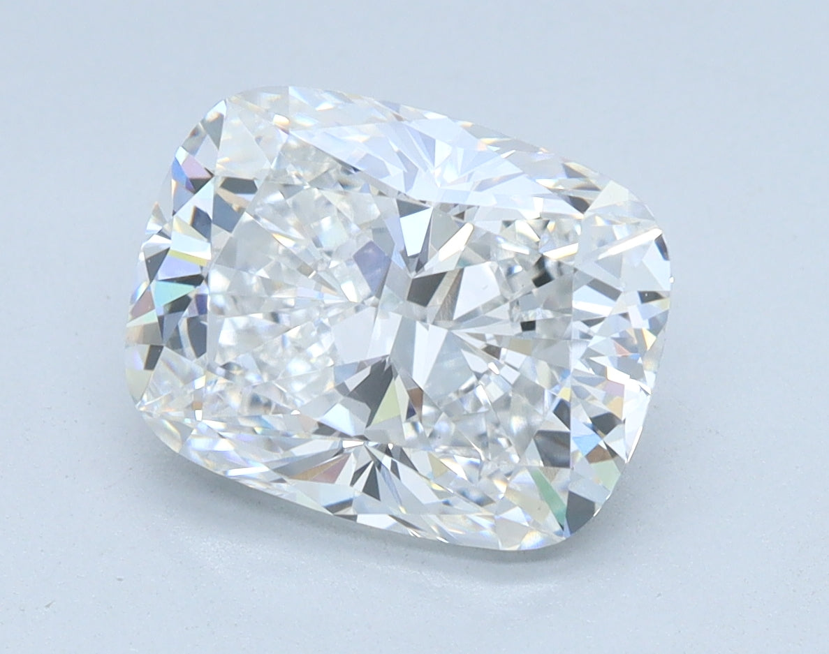 2.59ct Cushion, E VVS2 — IGI