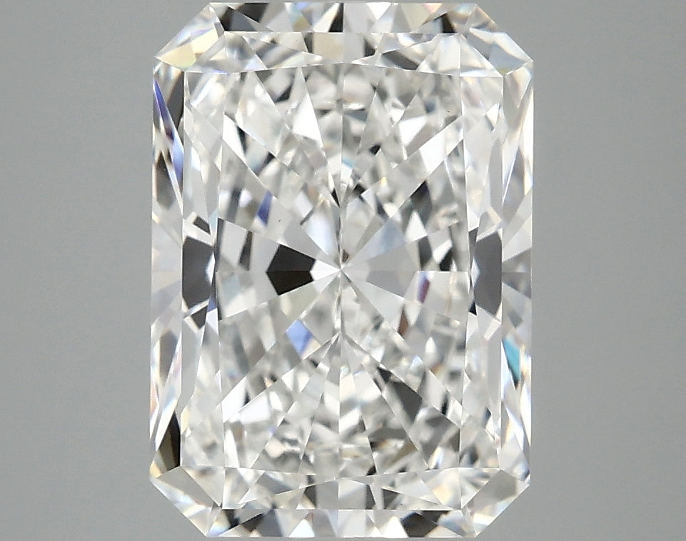 4.08ct Radiant, E VVS2 — IGI