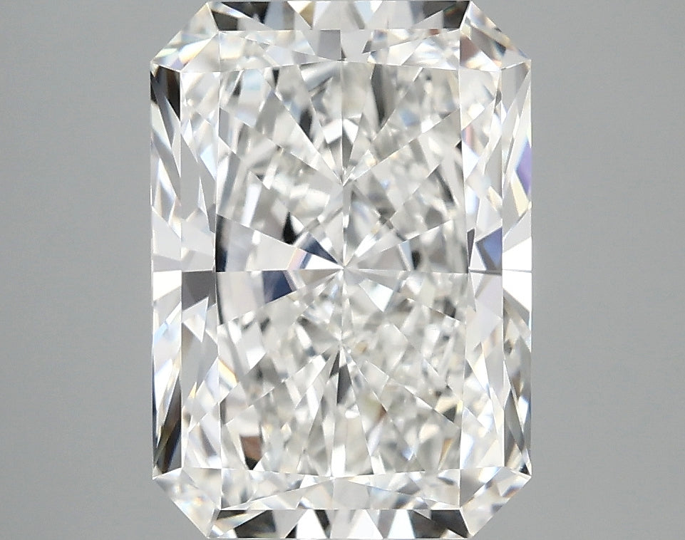 3.87ct Radiant, F VVS2 — IGI