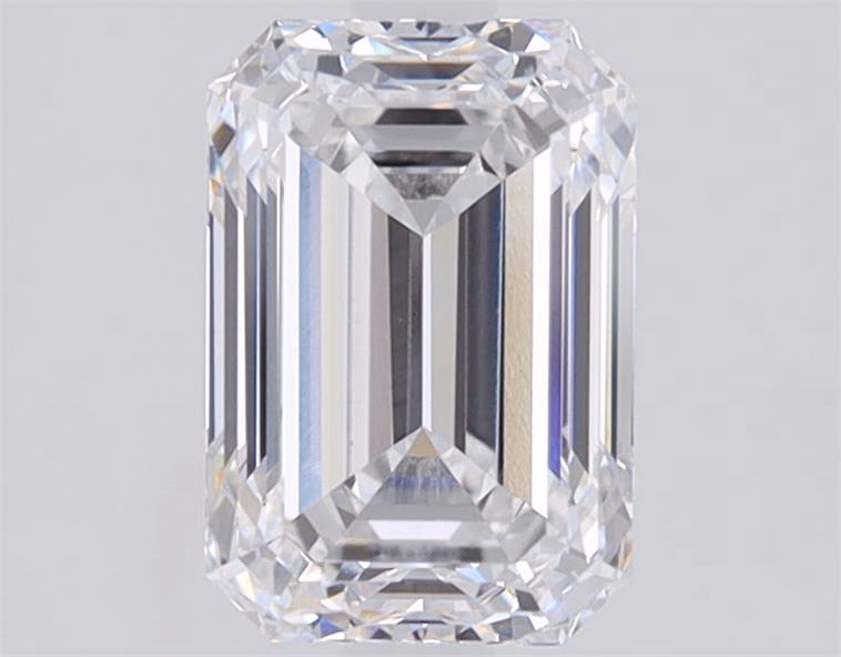 2.6ct Emerald, E VVS2 — IGI