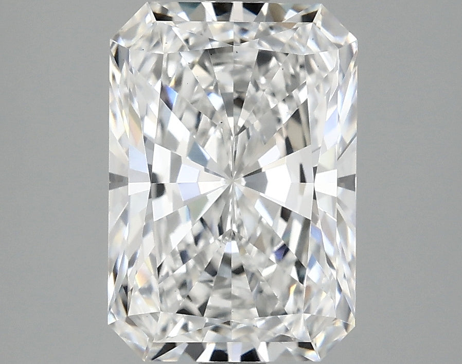 3.1ct Radiant Lab-Grown Diamond — D VS2, IGI Certified