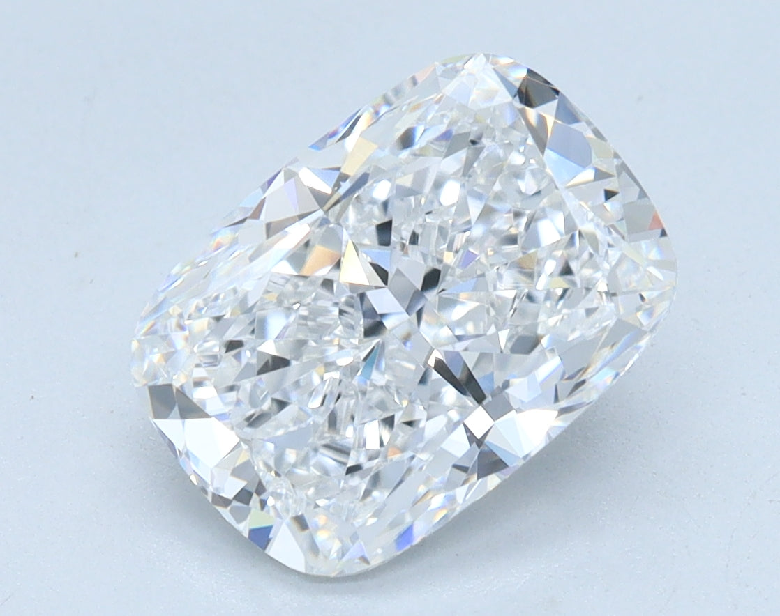 2.53ct Cushion, E VVS2 — IGI