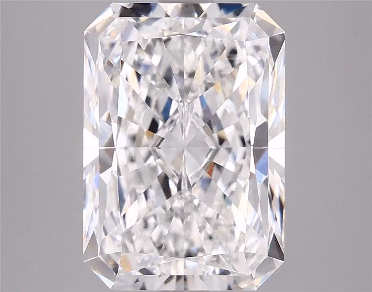 3.97ct Radiant, F VS1 — IGI