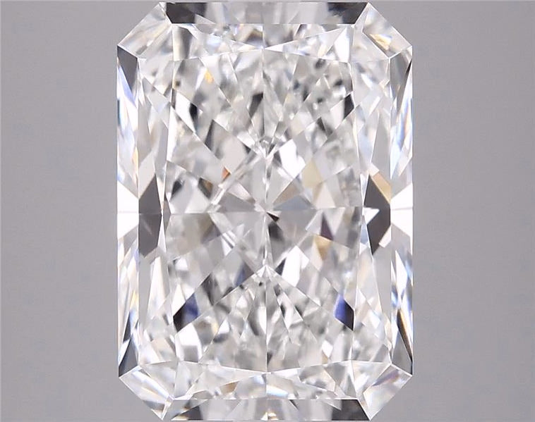 3.69ct Radiant, F VS1 — IGI