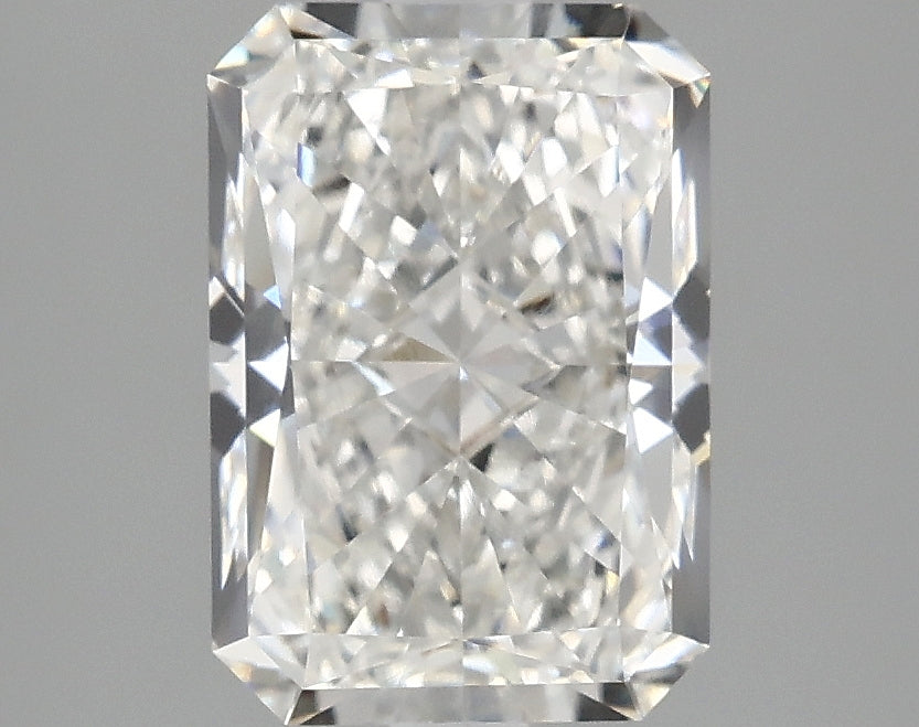 2.39ct Radiant, E VVS2 — IGI