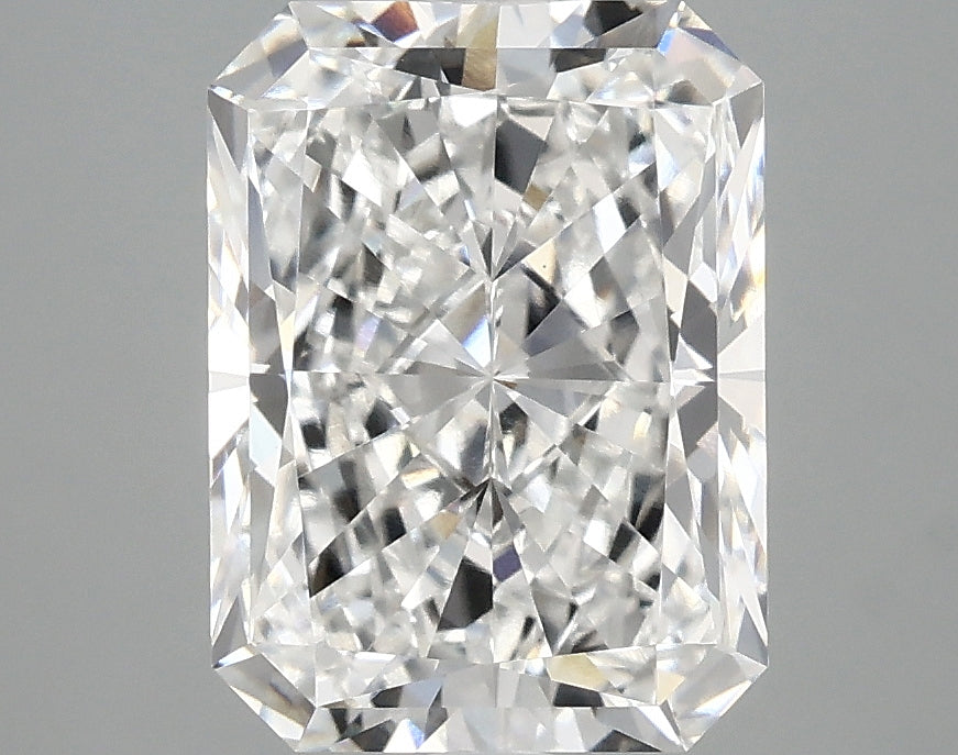 3.41ct Radiant, E VS1 — IGI