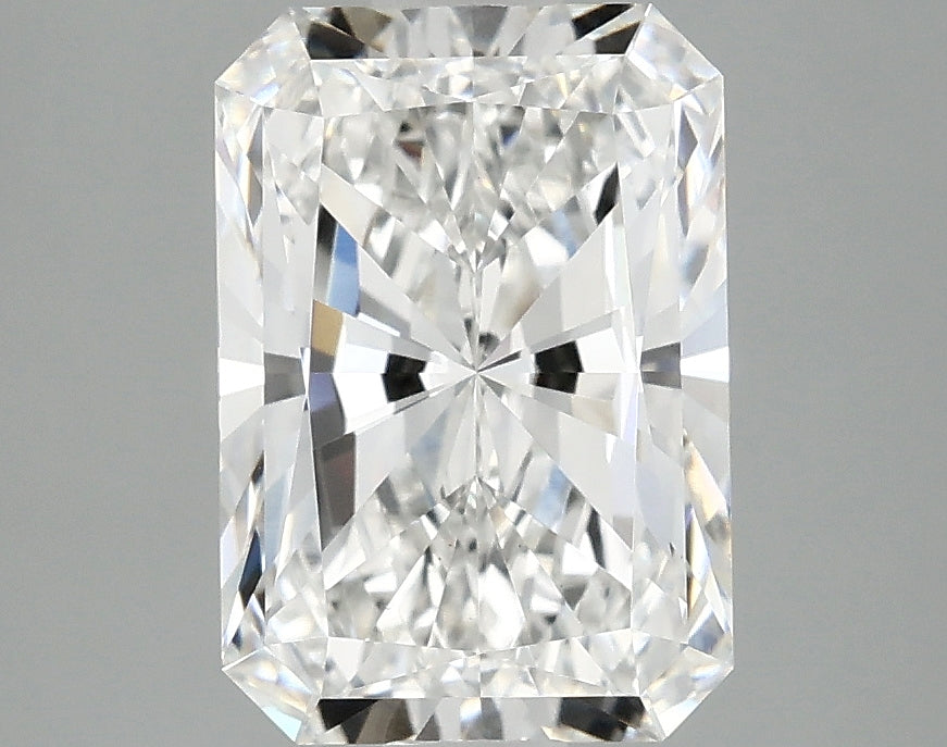 2.81ct Radiant, F VS1 — IGI