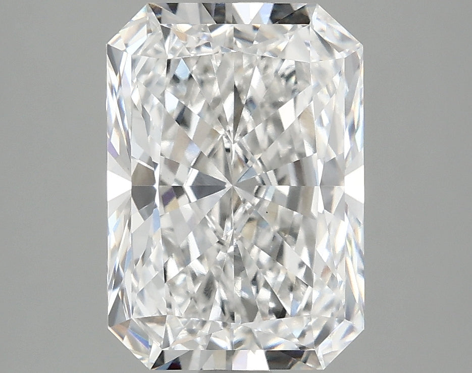 3.69ct Radiant, F VS1 — IGI