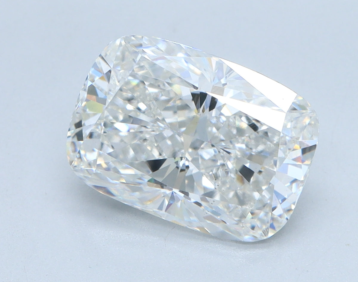 3.04ct Cushion, E VS2 — IGI