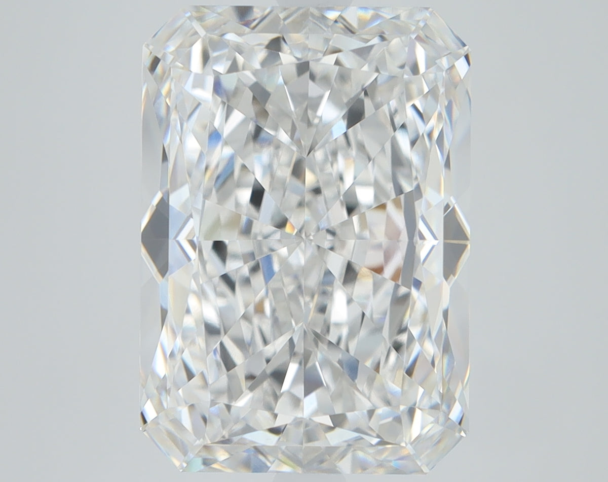 3.18ct Radiant Lab-Grown Diamond — E VS2, IGI Certified