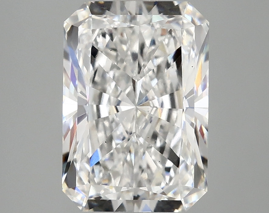 3.23ct Radiant Lab-Grown Diamond — E VS2, IGI Certified