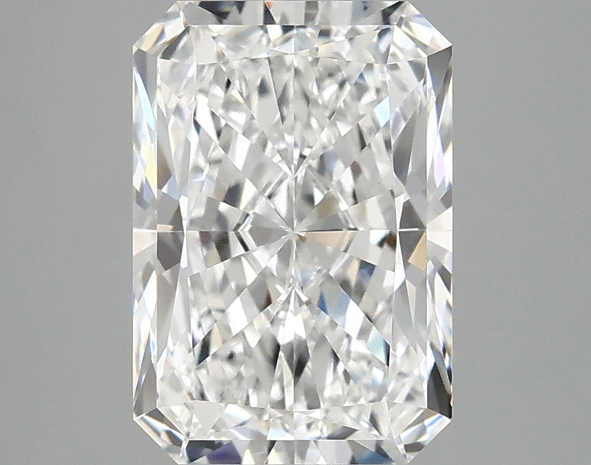 2.91ct Radiant Lab-Grown Diamond — E VVS2, IGI Certified