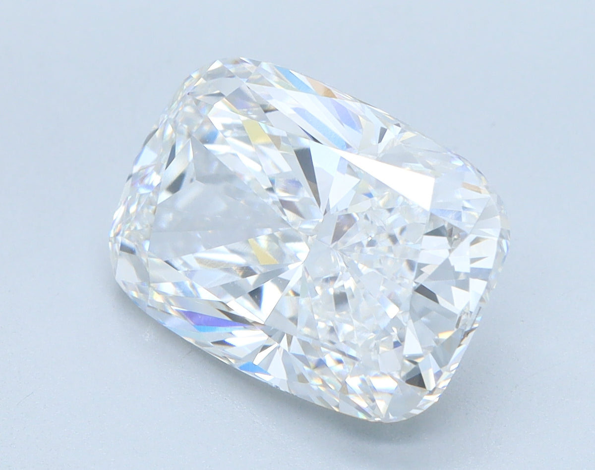 4.07ct Cushion, E VVS1 — IGI