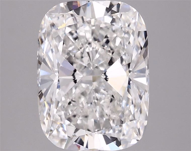 3.58ct Cushion, E VVS2 — IGI