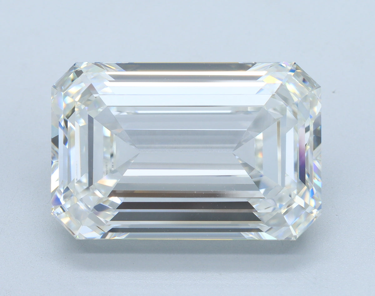 15.05ct Emerald, E VVS2 — IGI