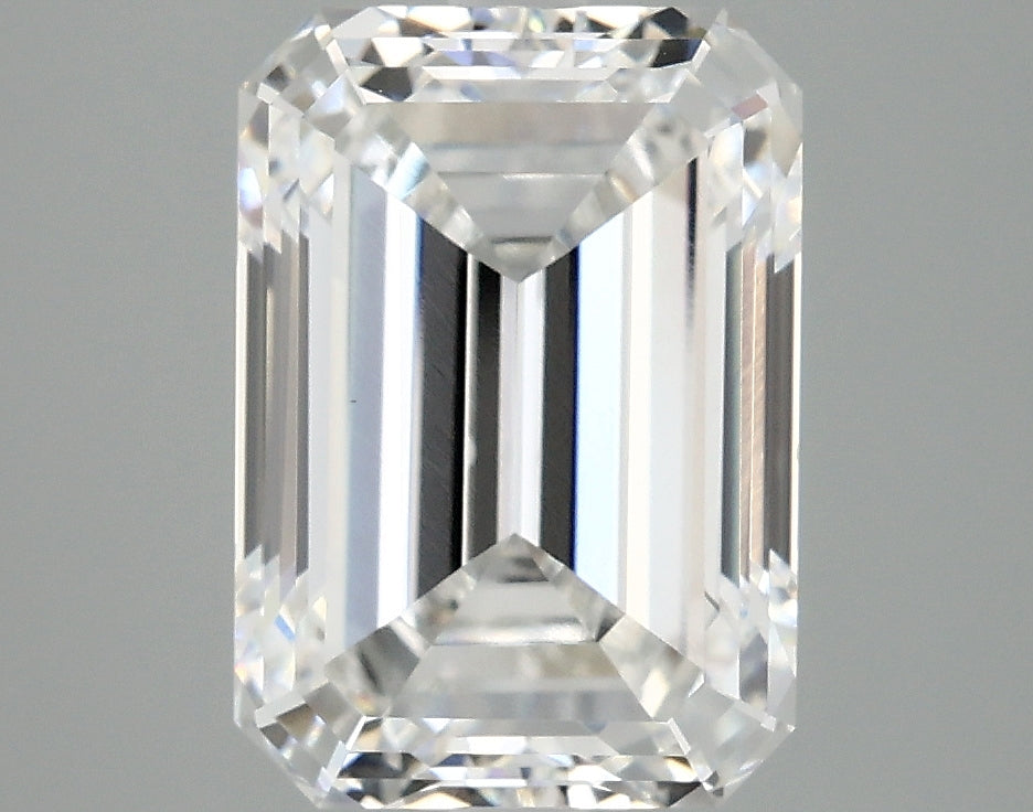 3.95ct Emerald Lab-Grown Diamond — E VS2, IGI Certified
