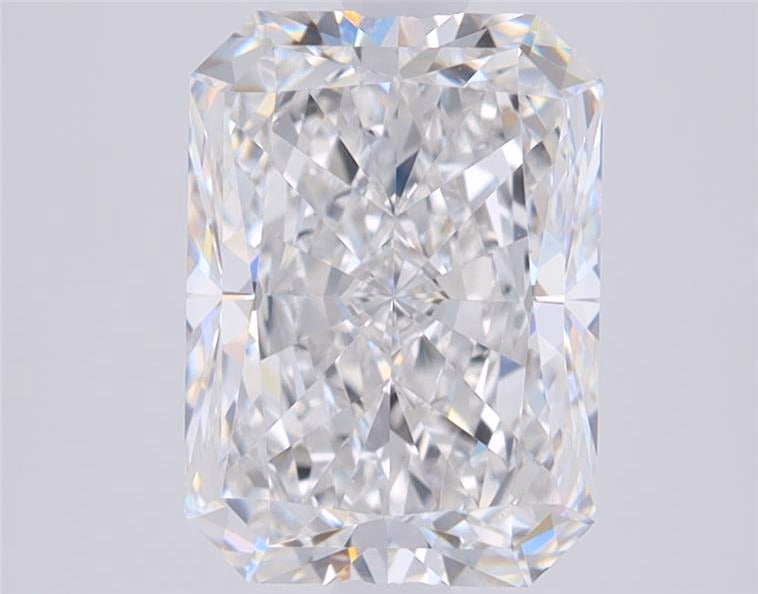3.26ct Radiant Lab-Grown Diamond — D VVS2, IGI Certified