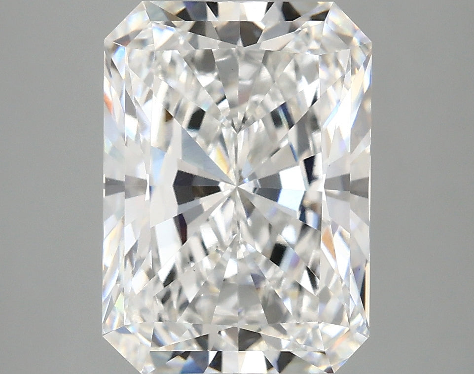 4.07ct Radiant, E VS1 — IGI