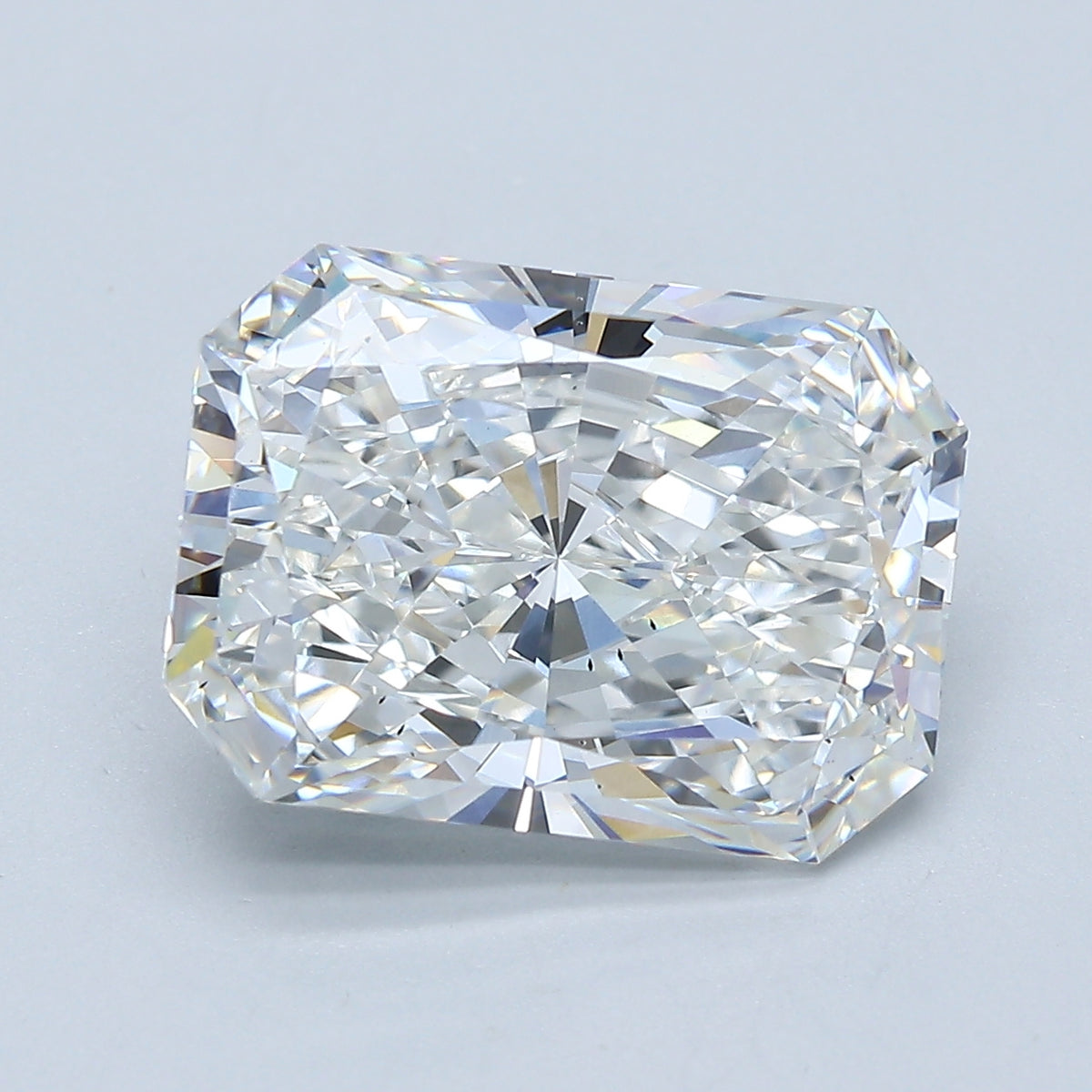 5.59ct Radiant, F VS2 — IGI