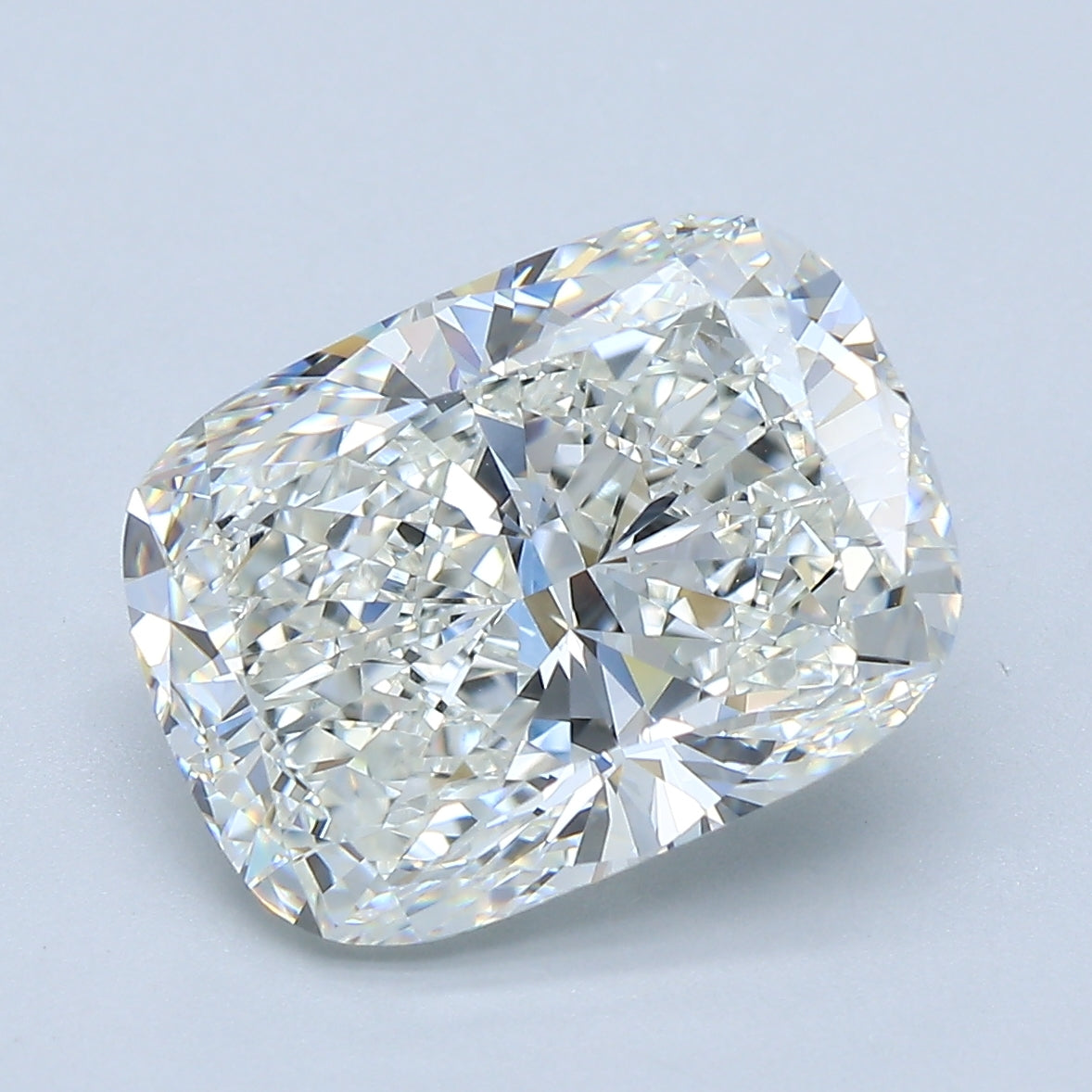 5.12ct CUSHION, H VVS2 — GIA — Laura Milman New York