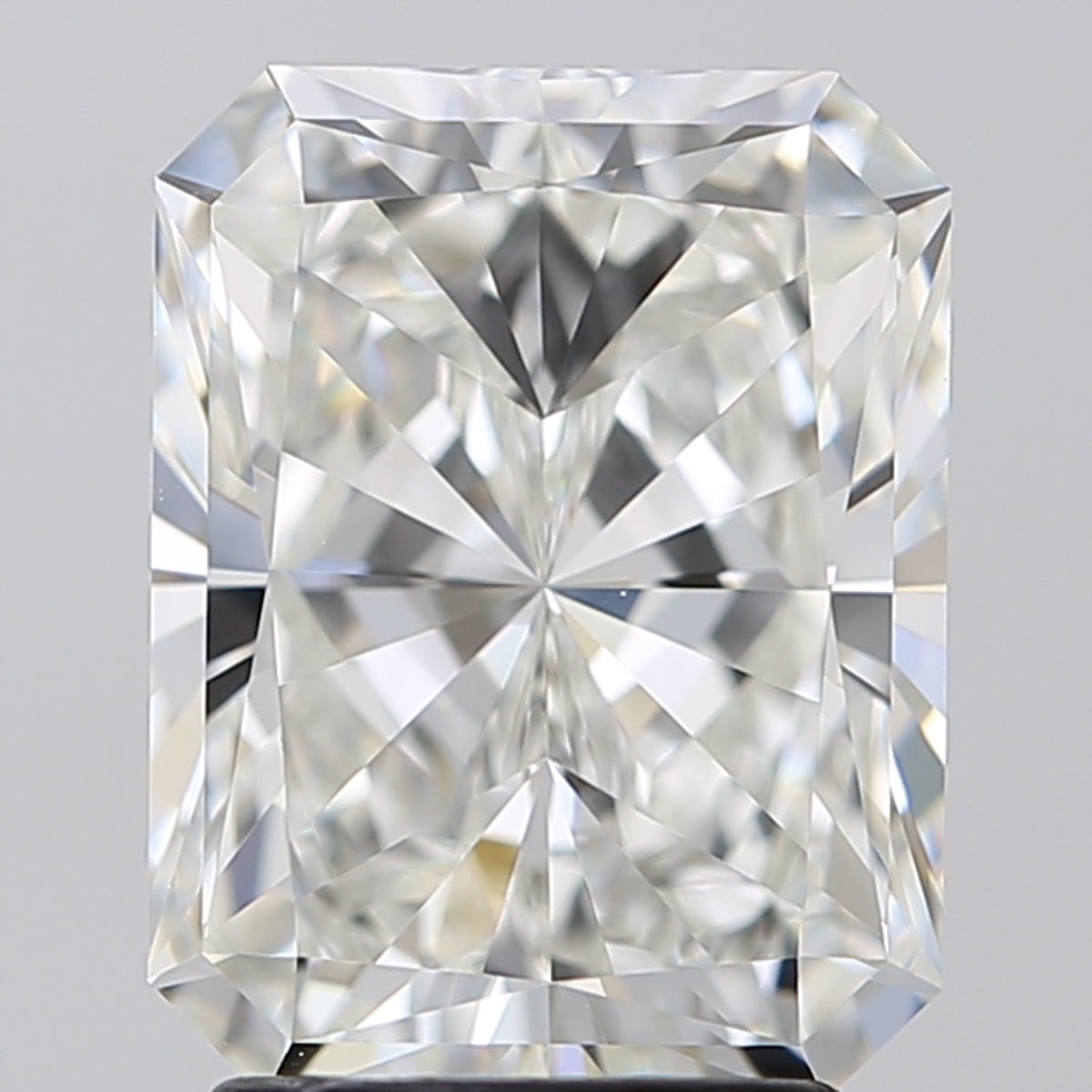 3.01ct RADIANT, H VVS1 — GIA — Laura Milman New York