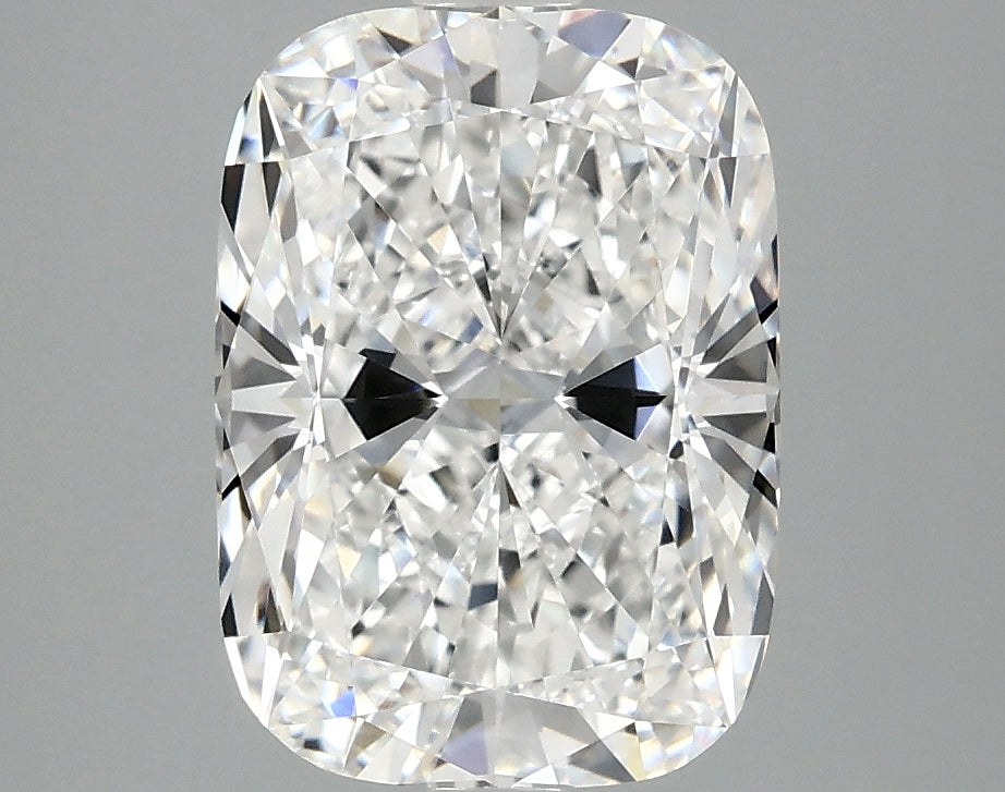 3.08ct Cushion, E VVS2 — IGI