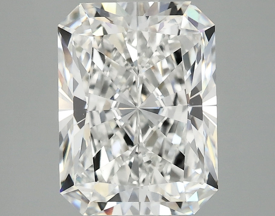 3.72ct Radiant, F VVS2 — IGI