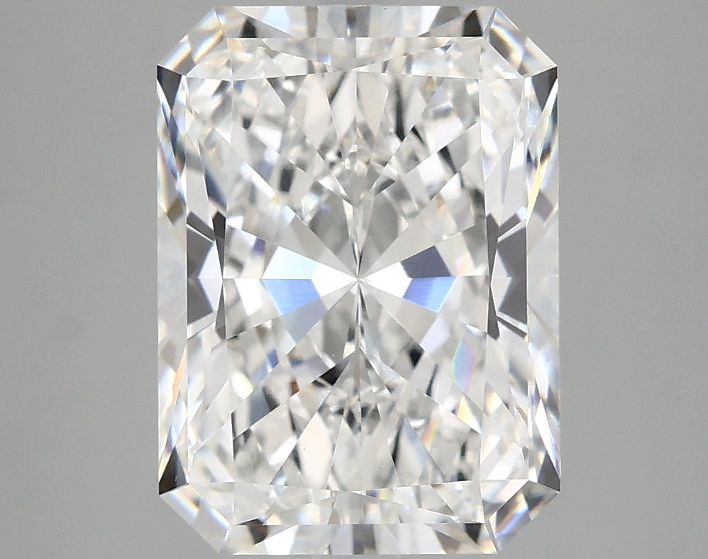 4.99ct Radiant, D VVS2 — IGI