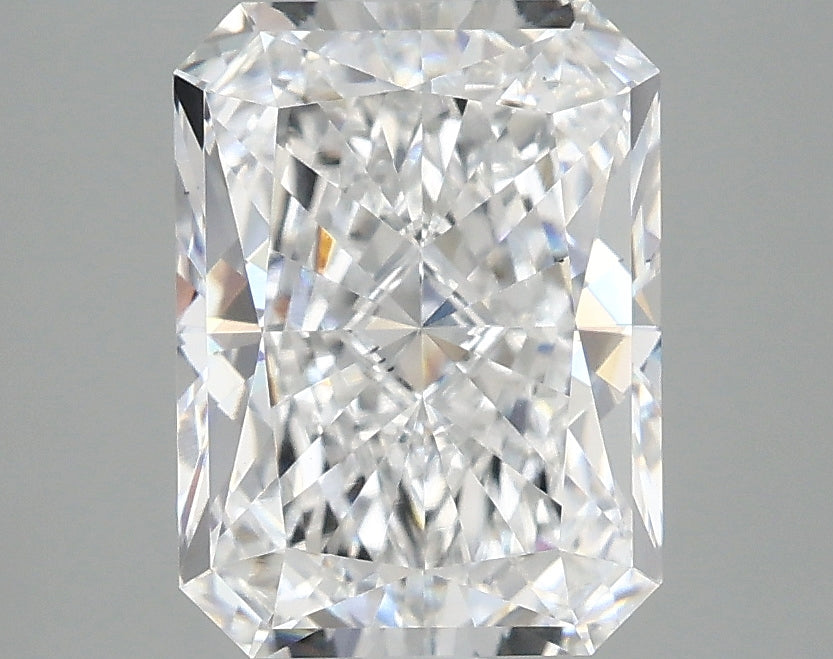 2.98ct Radiant Lab-Grown Diamond — D VS2, IGI Certified