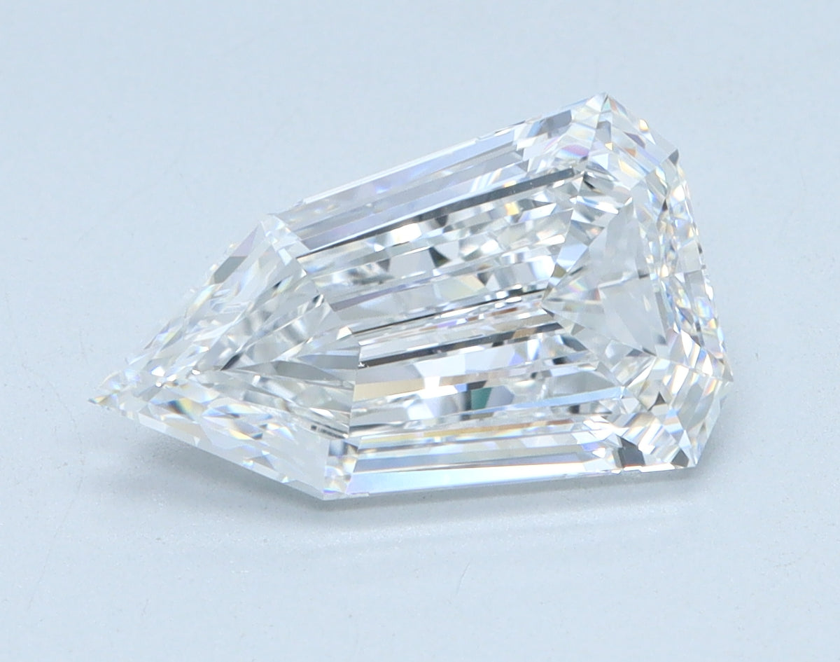 2.13ct Bullet, D VVS2 — IGI