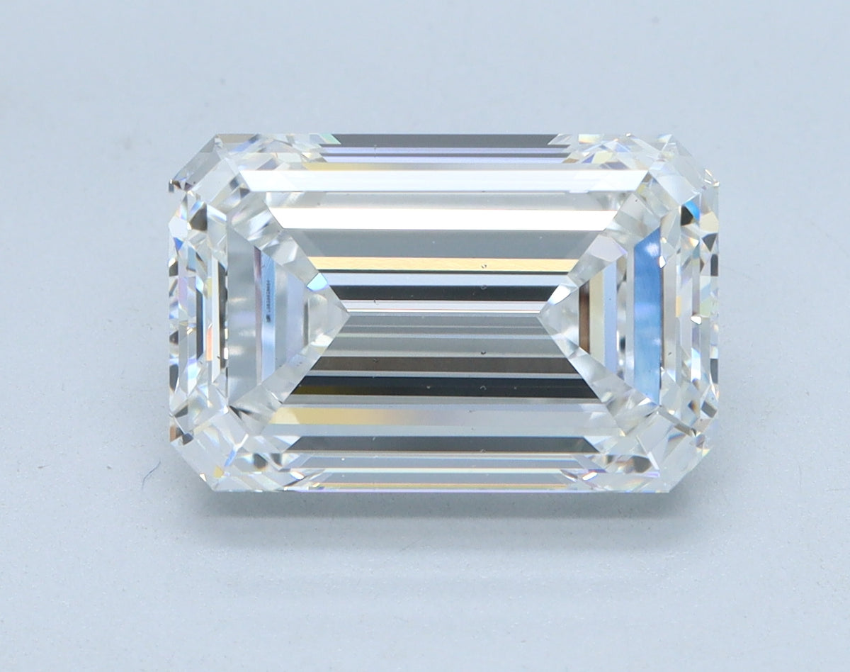 4.04ct Emerald Lab-Grown Diamond — E VS2, IGI Certified