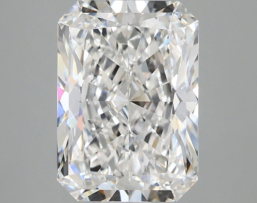 2.98ct Radiant, E VVS2 — IGI