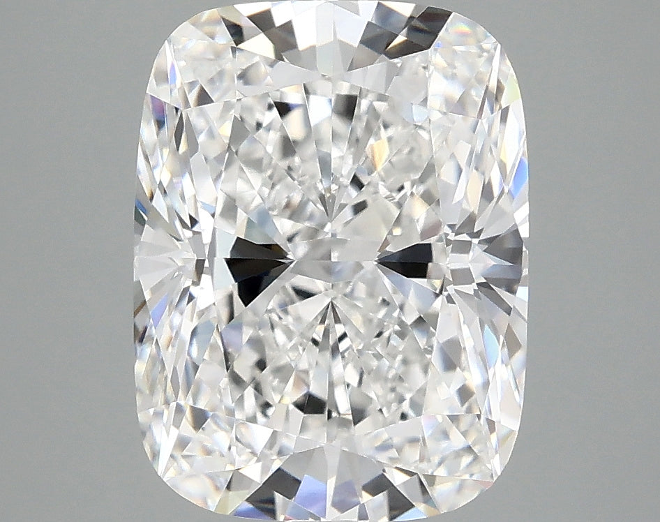 4.16ct Cushion, E VVS2 — IGI