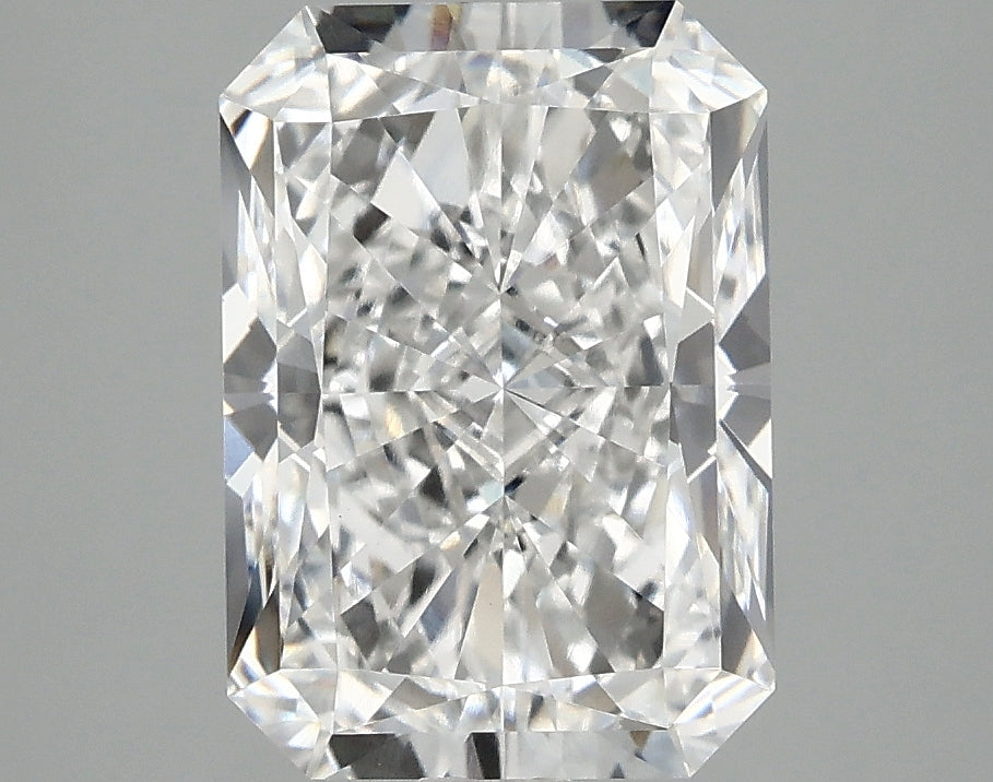 3.38ct Radiant, E VS1 — IGI