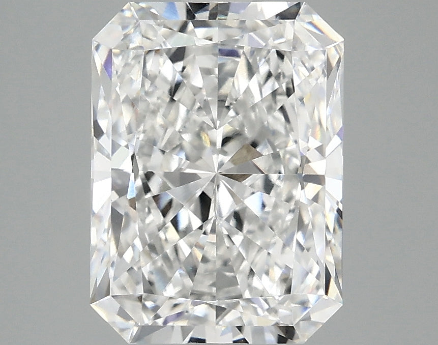 2.89ct Radiant, D VVS2 — IGI