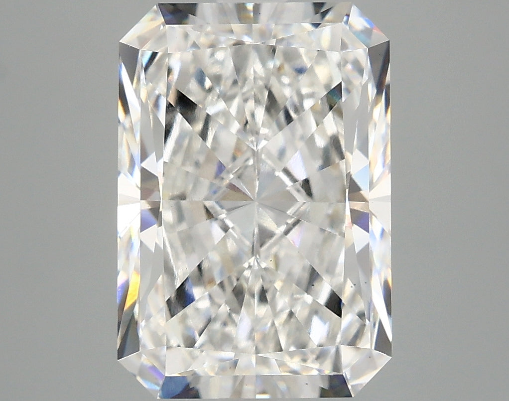 4.81ct Radiant, E VS2 — IGI