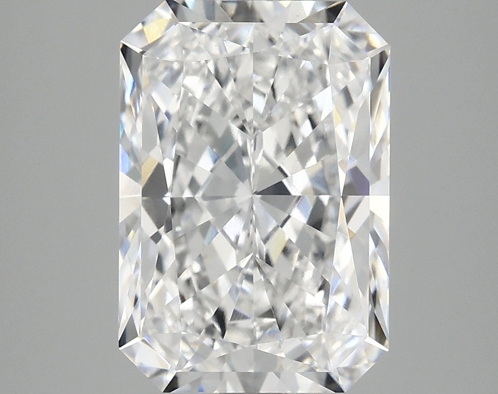 4.09ct Radiant, D VS1 — IGI