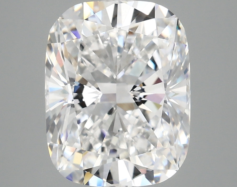 3.79ct Cushion, E VVS2 — IGI