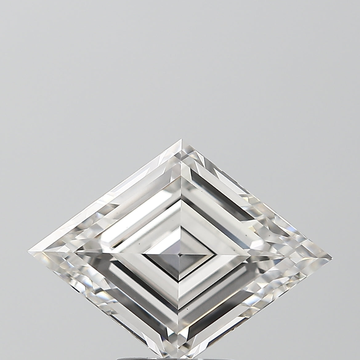 4.28ct Lozenge, F VS1 — IGI