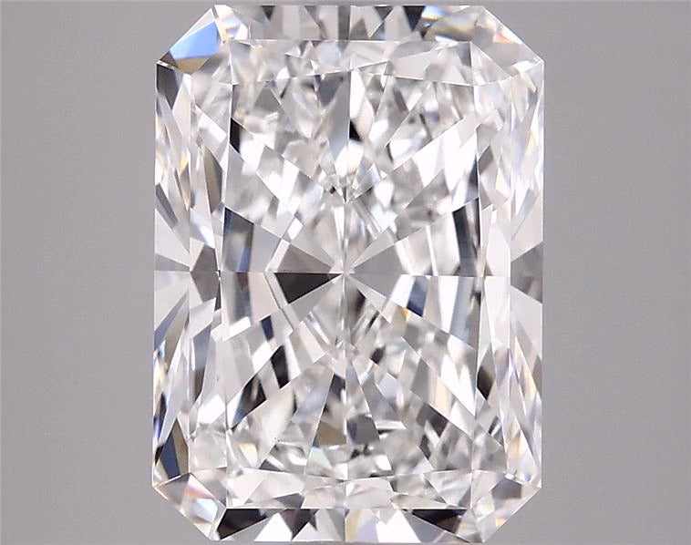 3.08ct Radiant, E VVS2 — IGI